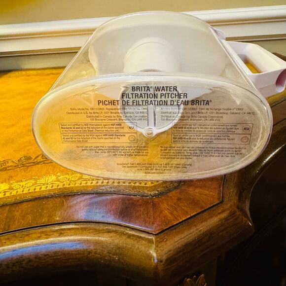 Brita Soho White 6 Cup Slim Filtered Water Pitcher NEW - Picture 5 of 6